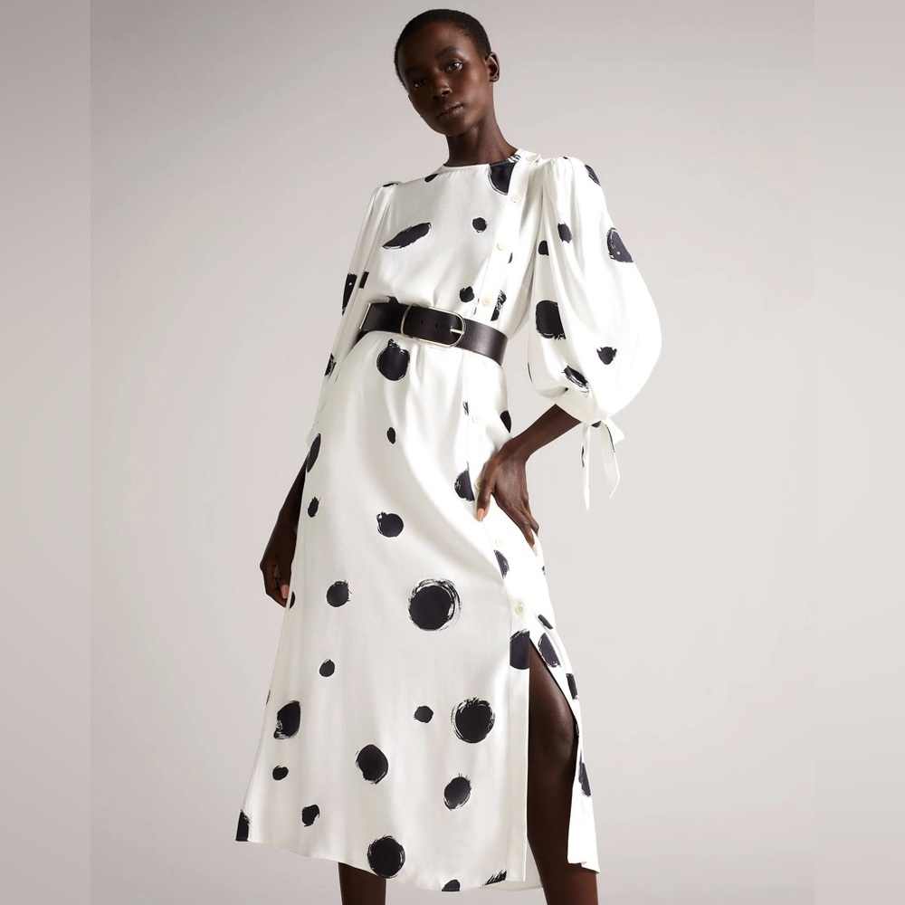 Ted Baker London
Eliyzza Dot Print Long Sleeve
Midi Dress